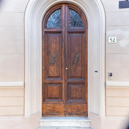 Welcomely - Anna Apartment